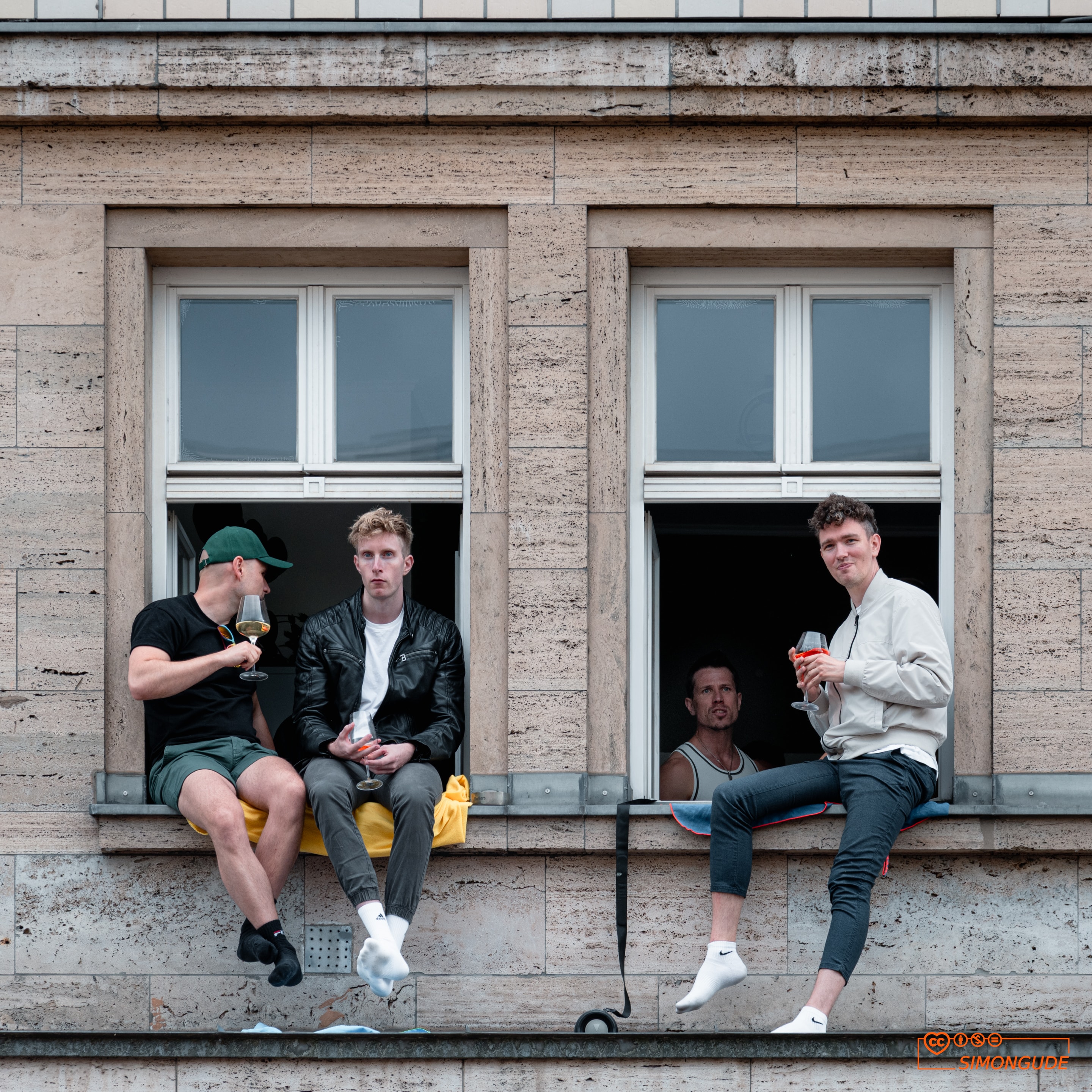 Simon Gude — Street Photography
