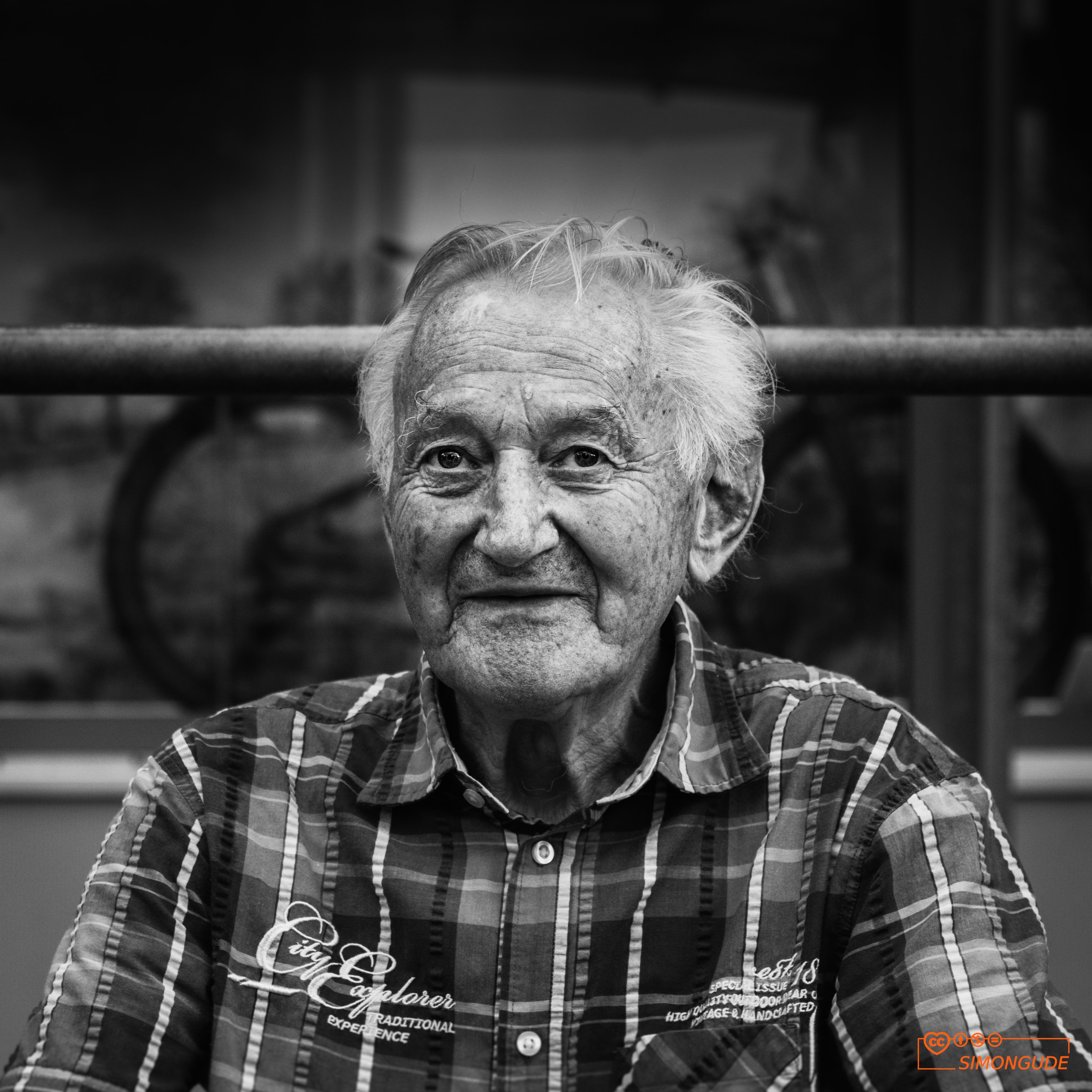 Simon Gude — Street Photography