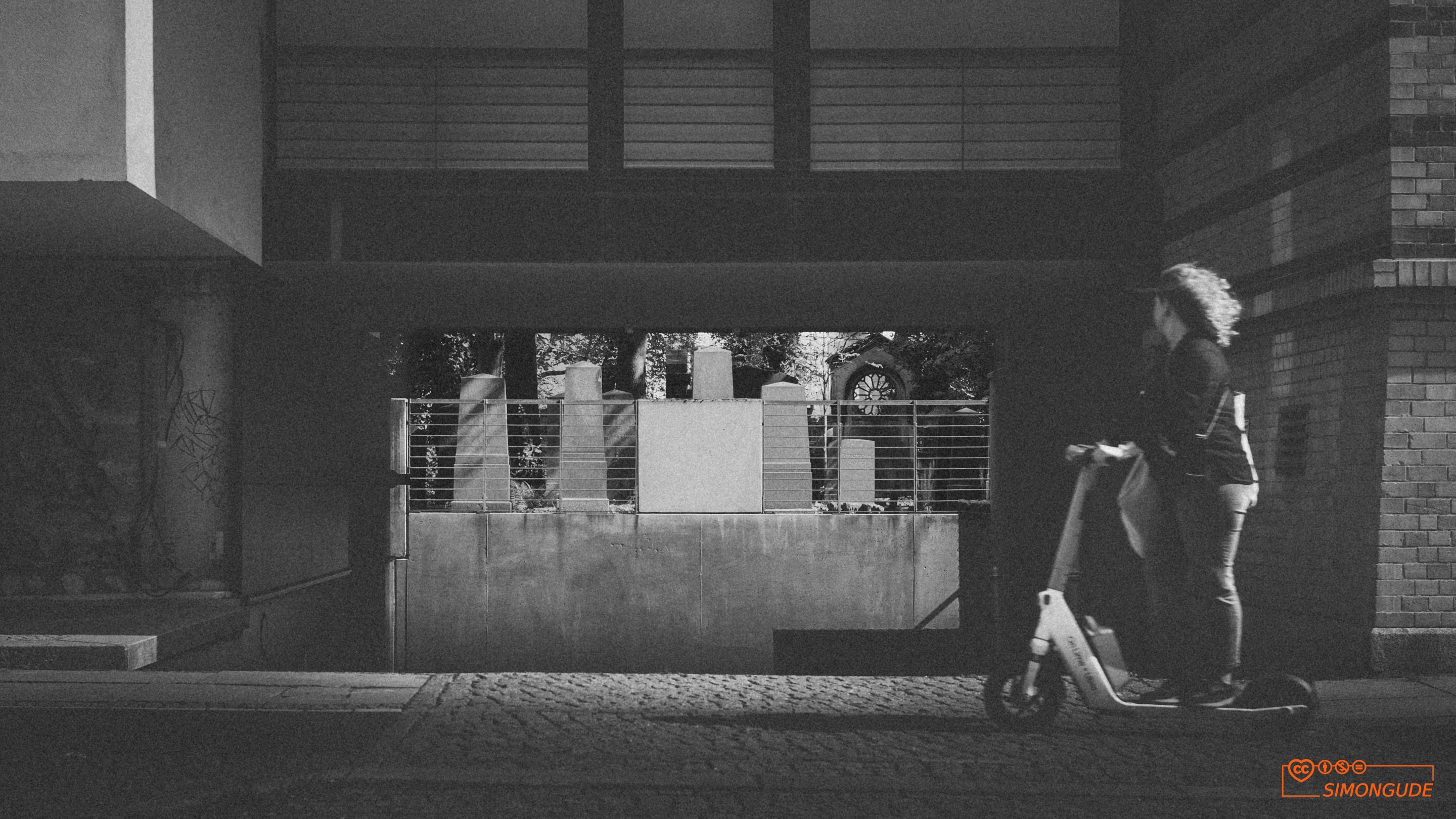 Simon Gude — Street Photography
